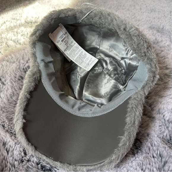 SOLD! On eBay 375MaxMara Label-cut Gray Alpaca Wool Blend Teddy Baseball Cap - Picture 12 of 16